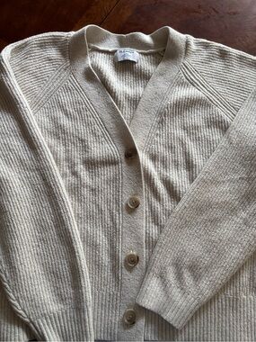 Old Navy Women’s Beige/Cream Ribbed Button-Up Cardigan